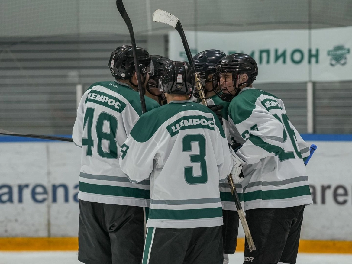 ХК «ЦЕМРОС» выходит в лидеры: матч, который решил все