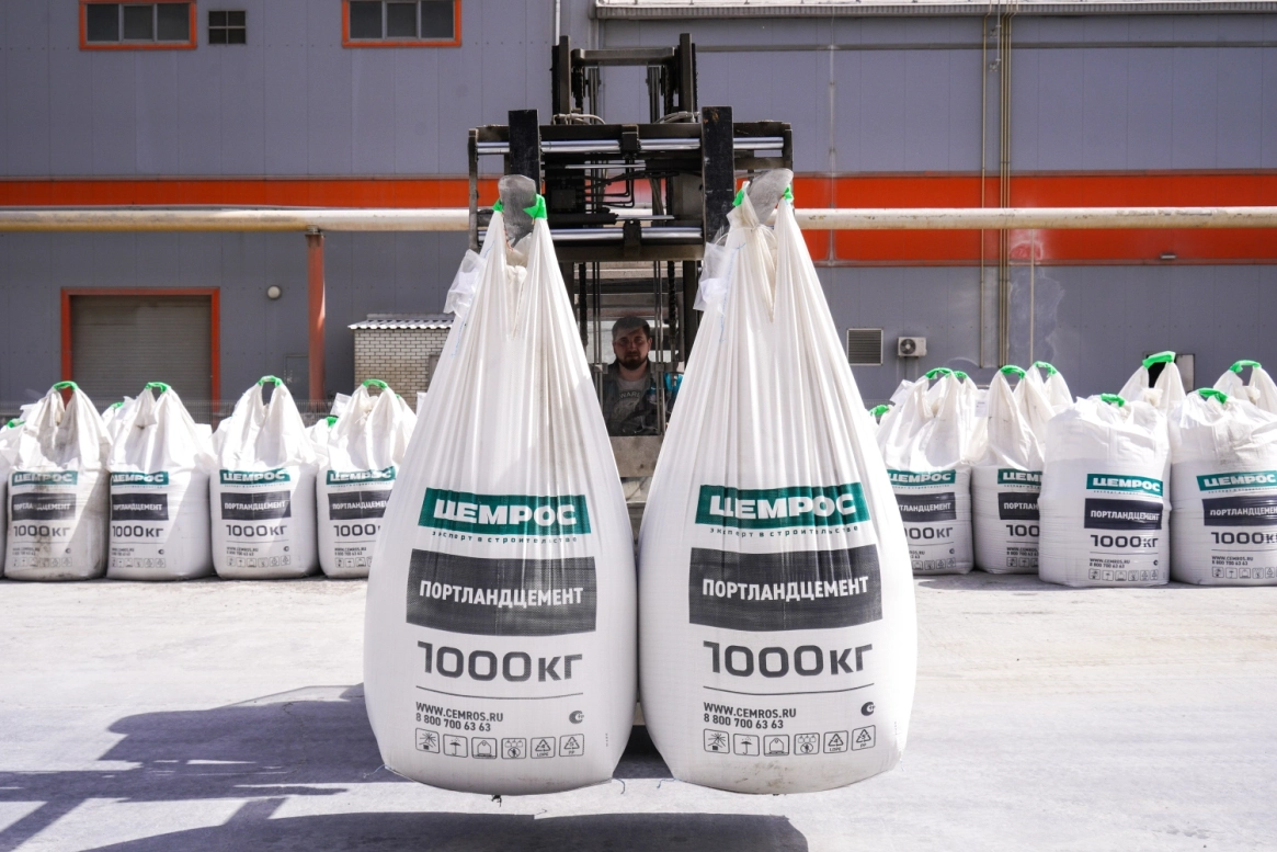 Цемент заливает прилавки