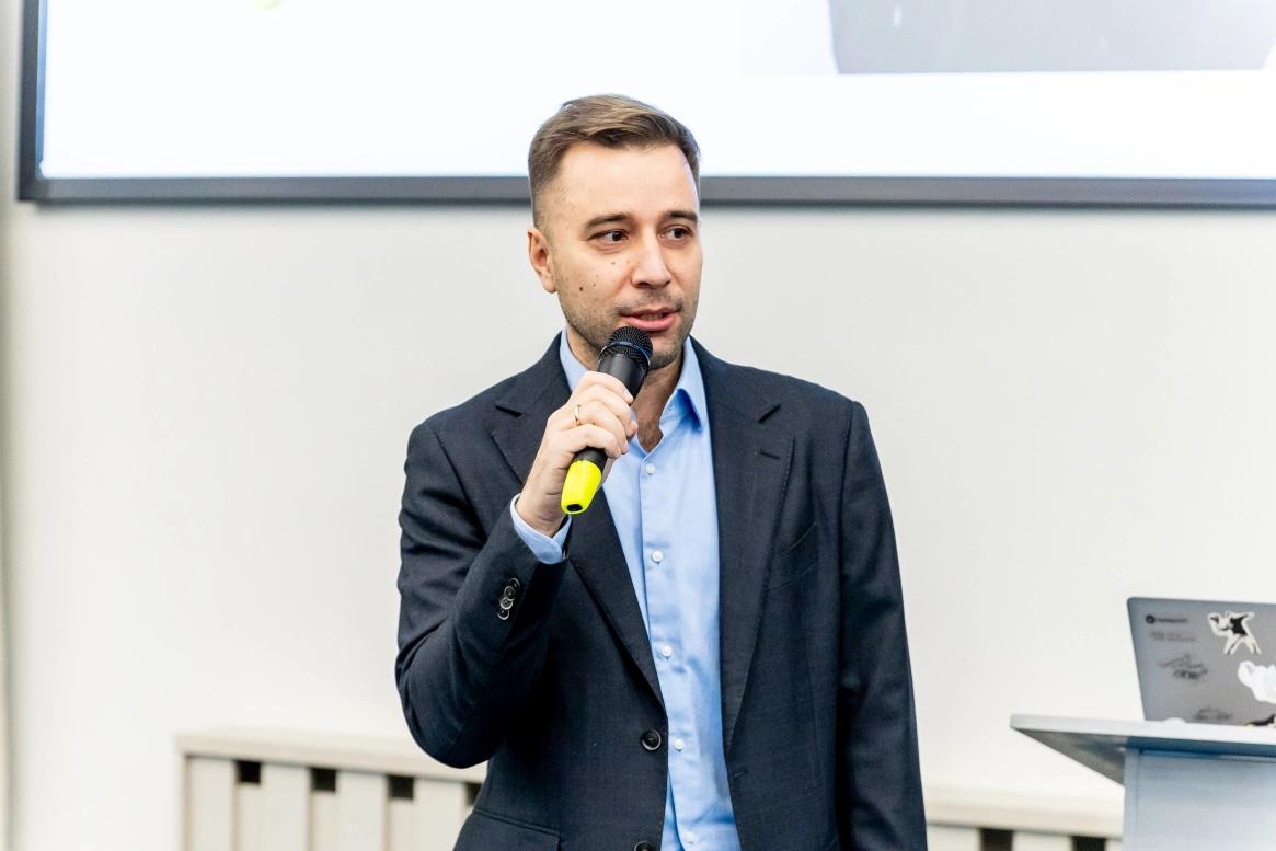 Цифровизация бизнеса, нейросети и ИИ: как прошла II кросс-функциональная ИТ-конференция ЦЕМРОСа