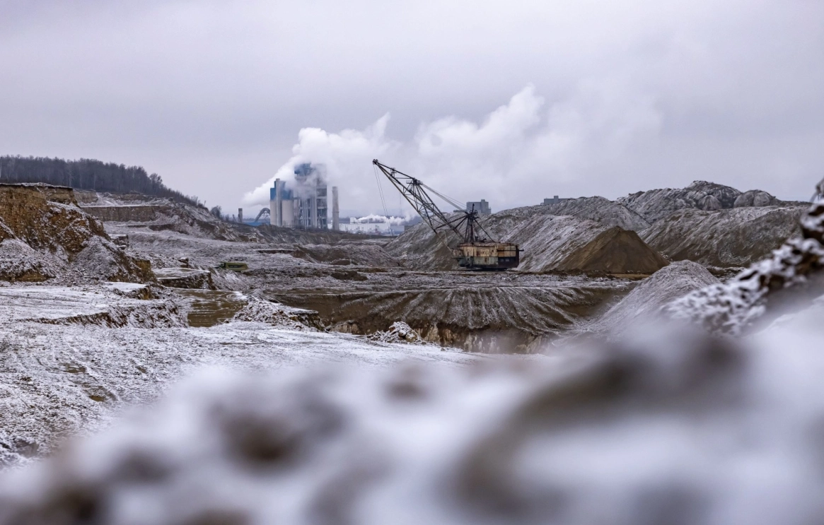 Стройка ушла в минус