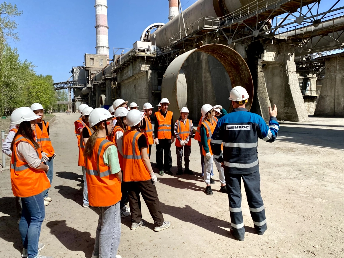 ЦЕМРОС открыл свои двери для почти полутора тысяч школьников и студентов по всей стране