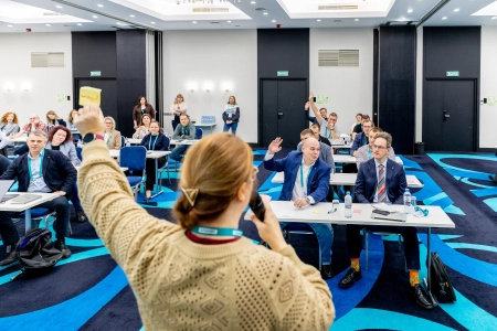 Цифровизация бизнеса, нейросети и ИИ: как прошла II кросс-функциональная ИТ-конференция ЦЕМРОСа