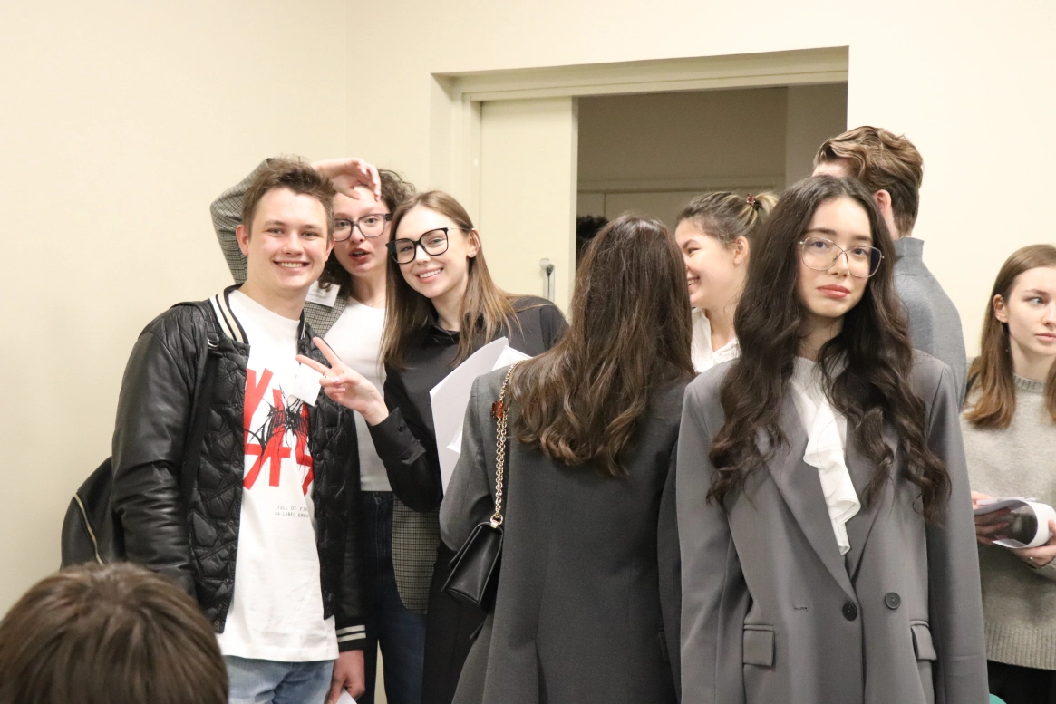 ЦЕМРОС устроил Speed-dating в формате коротких собеседований для студентов МГУ
