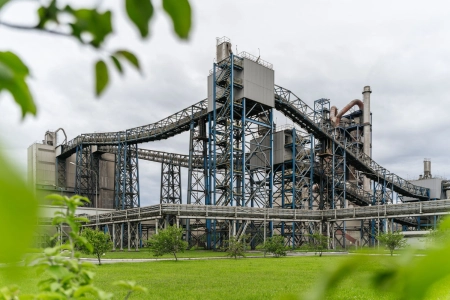 Минус 16% к нагрузке: инженеры Петербургского филиала ЦЕМРОСа запустили новое энергооборудование