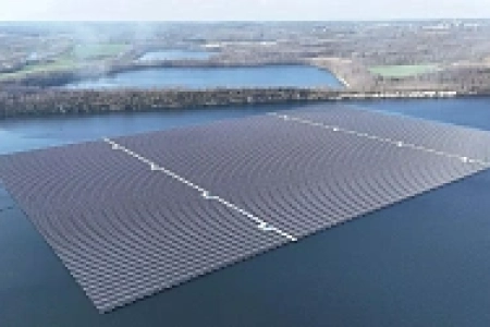 TotalEnergies и Holcim открыли крупнейшую в Европе плавучую солнечную электростанцию