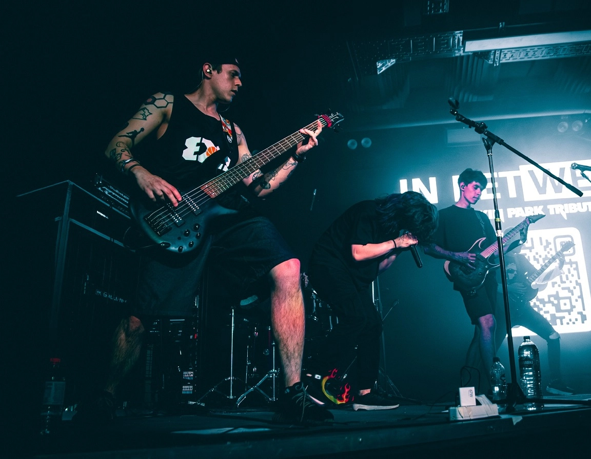 Днем – на заводе, вечером – на сцене: история музыканта с Мальцовского портландцемента