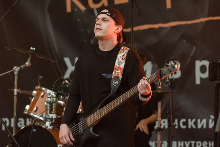 Один день из жизни музыканта: утром – завод, вечером – Linkin Park