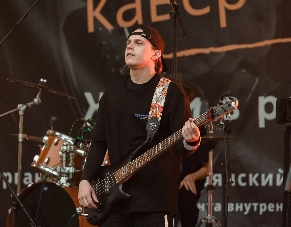 Один день из жизни музыканта: утром – завод, вечером – Linkin Park