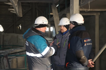 Ставка на собственные решения: Невьянский филиал ЦЕМРОСа занимается зимними ремонтами