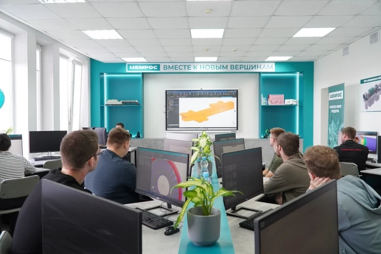 ЦЕМРОС открыл новые классы для будущих инженеров из БГТУ
