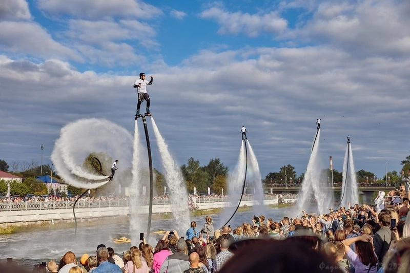 Школы, дворы и городские проекты: куда идут инвестиции ЦЕМРОСа в Старом Осколе