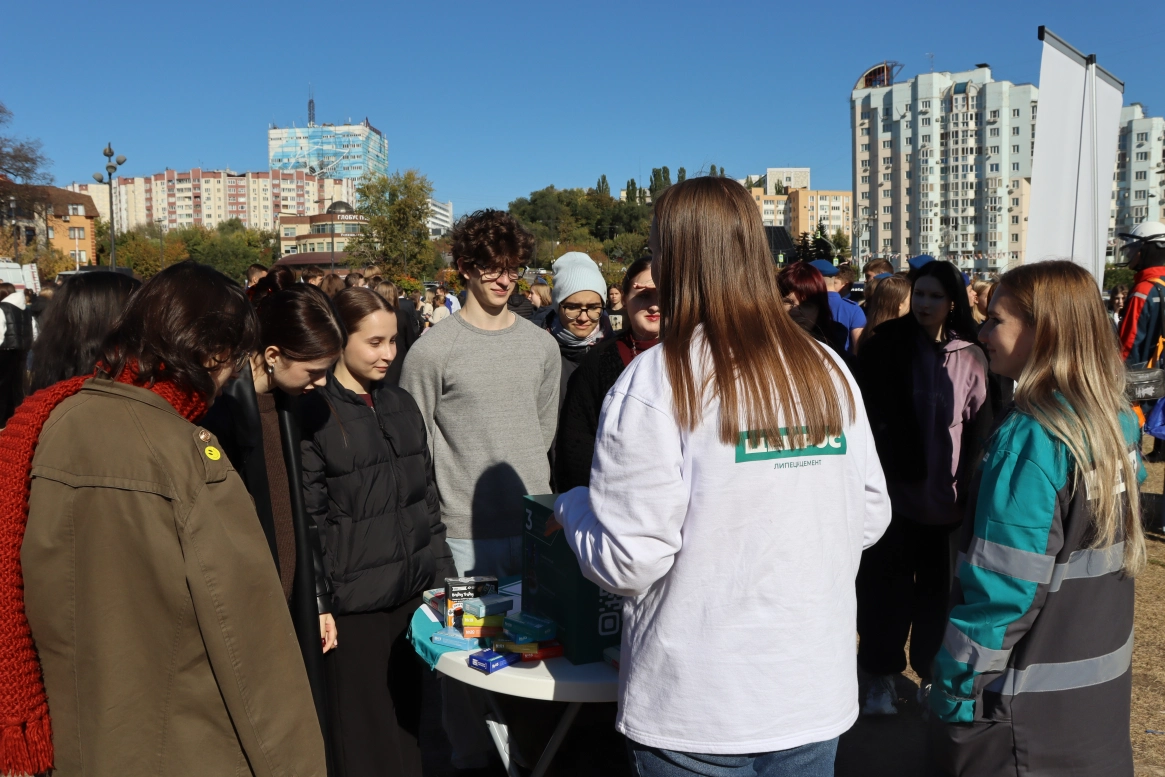 Путь к профессиональному будущему: Липецкий филиал ЦЕМРОСа на фестивале «Карьера»