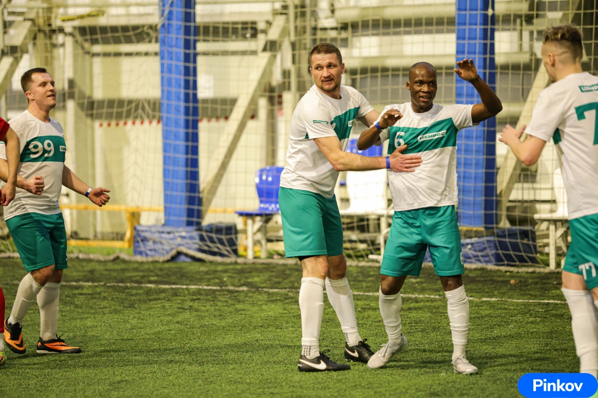 Испытание на сыгранность: сборная ЦЕМРОСа вернулась на поле «Кубка Мосстрой»