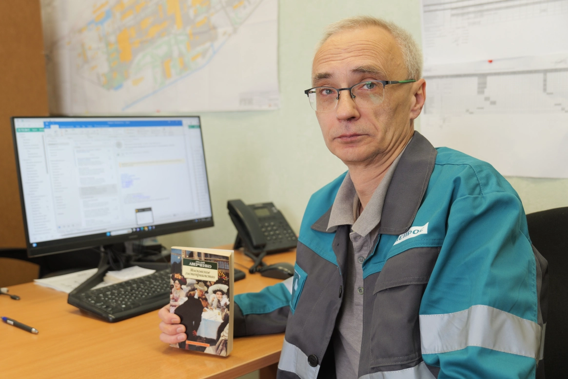 «Читай завод»: как Липецкий филиал ЦЕМРОСа вдохновляет на любовь к книгам