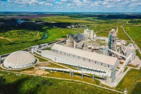 Серебрянский цементный завод вошел в альманах «Зеленые проекты. Ситуационные исследования 2025»