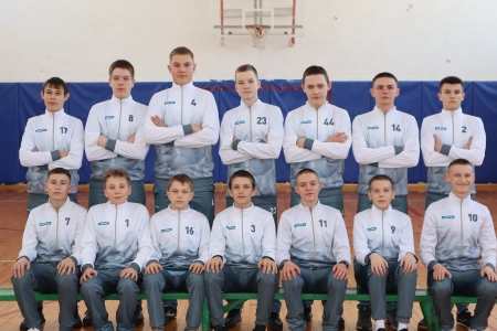 Школьники Катав-Ивановска получили щедрые подарки от ЦЕМРОСа