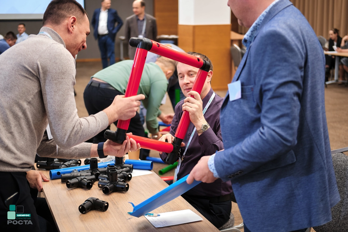 В ЦЕМРОСе обсудили, как стать технологическим лидером к 2040 году: итоги стратегической конференции Инженерного центра 