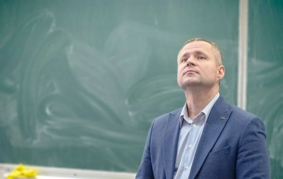 Как строят дороги, которые служат десятилетиями: ЦЕМРОС провел открытую лекцию в МГСУ