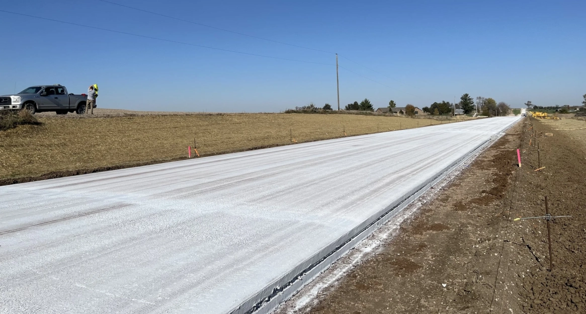 В США построена дорога из смеси прокаленной глины и цемента