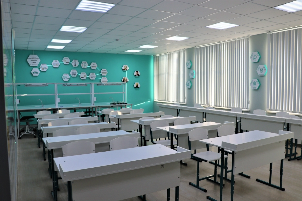 Новые знания: в школе открыли обновлённый кабинет химии