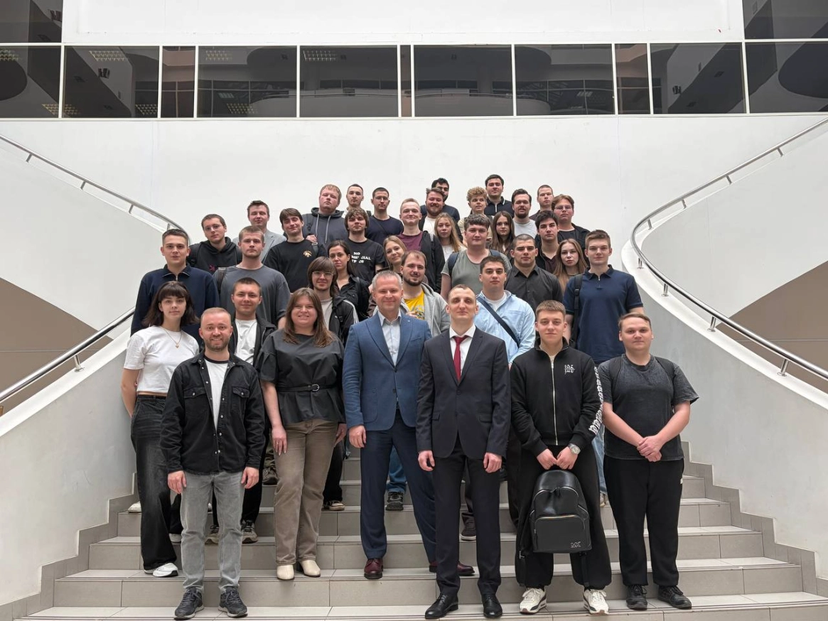 Как строят дороги, которые служат десятилетиями: ЦЕМРОС провел открытую лекцию в МГСУ