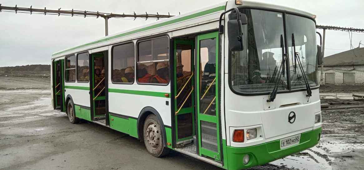 В Михайловском филиале ЦЕМРОСа приглашают школьников на завод, чтобы заинтересовать профессией цементника