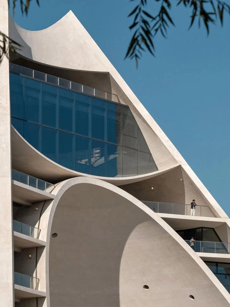 Цемент в искусстве: как стройматериал стал вдохновением для дизайнеров и архитекторов